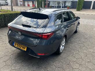 Seat Leon 1.5 ETSI FR BUSINESS picture 4