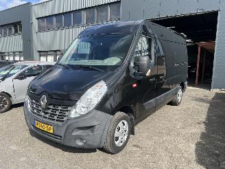 skadebil bedrijf Renault Master T35 2.3 dCi L2H2 2017 2017/1