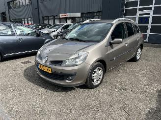 Schadeauto Renault Clio Estate 1.2 TCE Dynamique 2008/3