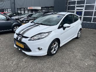 Coche accidentado Ford Fiesta 1.25 Trend 2009/6