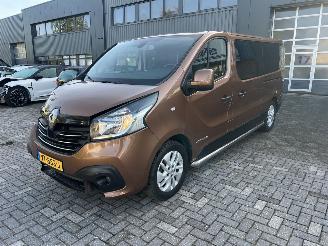 krockskadad bil bedrijf Renault Trafic 1.6 Dci 1.6 140pk Dubbel Cabine 2016/2