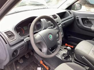 Skoda Fabia Fabia II (5J), Hatchback 5-drs, 2006 / 2014 1.2i 12V picture 20