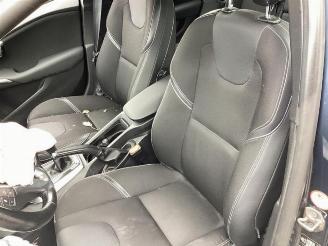 Volvo V-40 V40 (MV), Hatchback 5-drs, 2012 / 2019 2.0 T2 16V picture 21