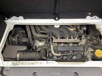 Renault Twingo Twingo III (AH), Hatchback 5-drs, 2014 1.0 SCe 70 12V picture 12