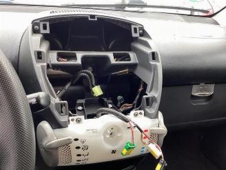 Peugeot 107 107, Hatchback, 2005 / 2014 1.0 12V picture 15