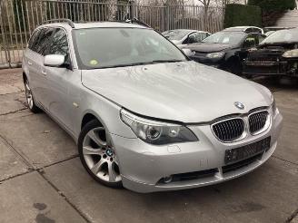 Vrakbiler auto BMW 5-serie 5 serie Touring (E61), Combi, 2004 / 2010 525i 24V 2004/5