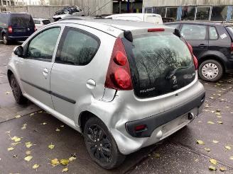 Peugeot 107 107, Hatchback, 2005 / 2014 1.0 12V picture 4