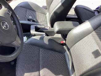 Opel Zafira Zafira (M75), MPV, 2005 / 2015 2.2 16V Direct Ecotec picture 19