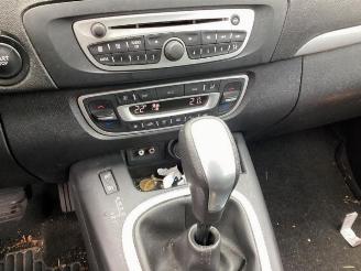 Renault Scenic Scenic III (JZ), MPV, 2009 / 2016 2.0 16V CVT picture 16