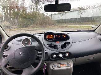 Renault Twingo 1.2 Hatchback 2Dr Benzine 1.149cc 43kW (58pk) FWD 2007-03/2014-09 (CN0D) D7F800; EURO4 picture 10