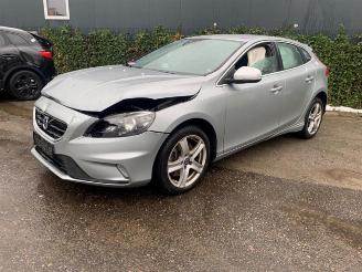 Volvo V-40 V40 (MV), Hatchback 5-drs, 2012 / 2019 1.5 T2 16V Geartronic picture 4