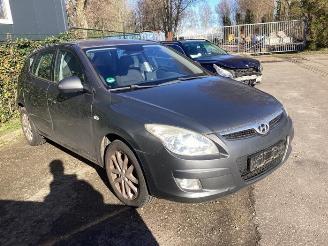 krockskadad bil auto Hyundai I-30 i30 (FD), Hatchback, 2007 / 2011 1.4 CVVT 16V 2007/12