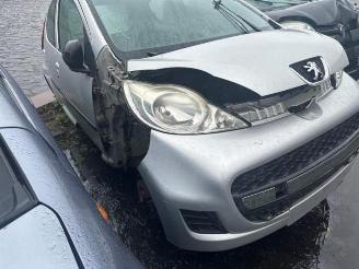 Peugeot 107 107, Hatchback, 2005 / 2014 1.0 12V picture 3