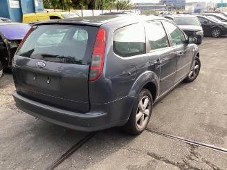 Ford Focus Focus 2 Wagon, Combi, 2004 / 2012 1.6 Ti-VCT 16V picture 4