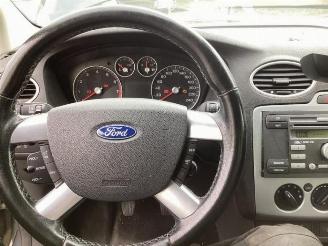 Ford Focus Focus 2 Wagon, Combi, 2004 / 2012 1.6 Ti-VCT 16V picture 17