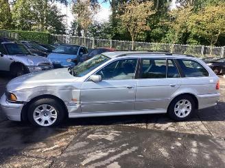 BMW 5-serie 5 serie Touring (E39), Combi, 1996 / 2004 520i 24V picture 2