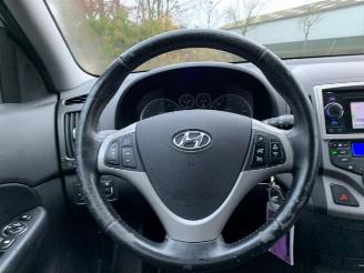 Hyundai I-30 i30 Crosswagon (WWH), Combi, 2007 / 2012 1.6 CVVT 16V picture 18