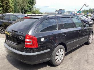 Skoda Octavia Octavia Combi (1Z5), Combi 5-drs, 2004 / 2013 2.0 FSI 16V picture 4