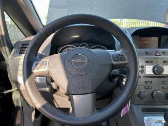 Opel Zafira Zafira (M75), MPV, 2005 / 2015 1.8 16V Ecotec picture 16