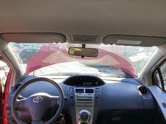 Toyota Yaris Yaris II (P9), Hatchback, 2005 / 2014 1.0 12V VVT-i picture 15
