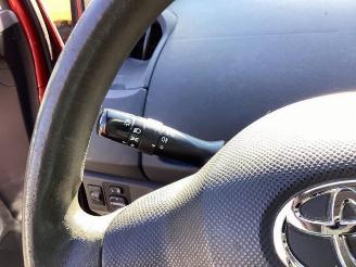 Toyota Yaris Yaris II (P9), Hatchback, 2005 / 2014 1.0 12V VVT-i picture 28
