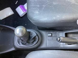 Toyota Yaris Yaris II (P9), Hatchback, 2005 / 2014 1.0 12V VVT-i picture 22