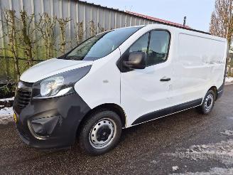 Damaged car Opel Vivaro 1.6 CDTI 90 Bestel  Diesel 1.598cc 66kW 2015/1