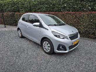 Voiture accidenté Peugeot 108  2015/10
