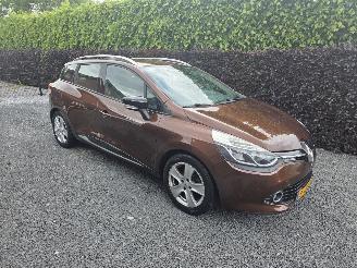 Vaurioauto  passenger cars Renault Clio 0.9 TCe Dynamique 2014/10