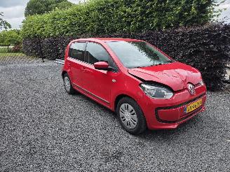 Schadeauto Volkswagen Up!  2016/6