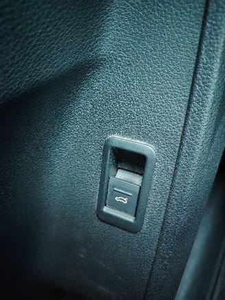 Audi Q3 S-Line DSG Matrix Leder Camera 2.0 tdi picture 18