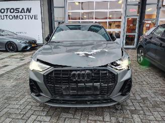 Audi Q3 S-Line DSG Matrix Leder Camera 2.0 tdi picture 2