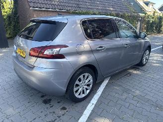 Peugeot 308 1.2 puretech style PANO picture 3