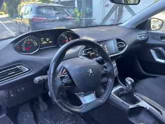 Peugeot 308 1.2 puretech style PANO picture 6
