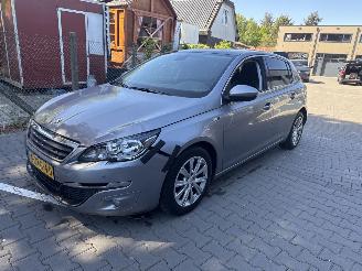 škoda osobní automobily Peugeot 308 1.2 puretech style 2015/1