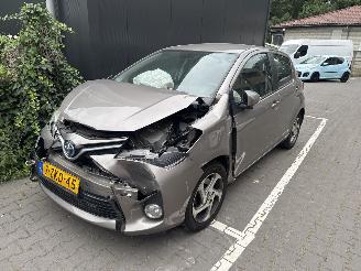škoda osobní automobily Toyota Yaris Hybrid 2015/1