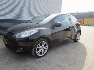 Mazda 2  picture 2