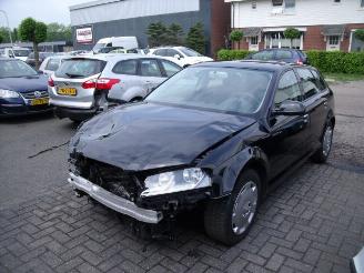 skadebil bedrijf Audi A3 1.6 TDI 2012/3