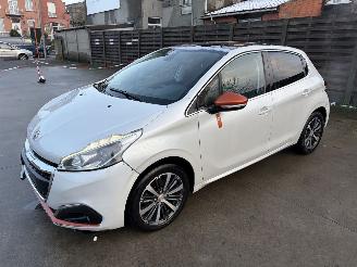 Auto incidentate Peugeot 208 ROLAND GARROS 2017/4