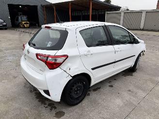 Toyota Yaris 1.0i - 12V picture 4