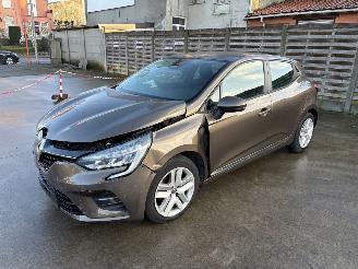 skadebil auto Renault Clio 5 1.0I TCE 100 2020/6