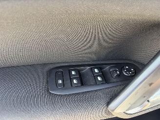Peugeot 308 2 PHASE 2 1,5 picture 19