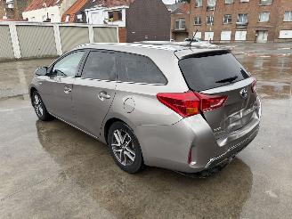 Toyota Auris 1.8i - 16V HYBRID picture 4