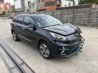 Vaurioauto  passenger cars Kia e-Niro 64KWH 2021/12