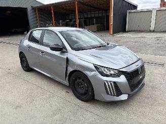 Vaurioauto  passenger cars Peugeot 208  2024/10