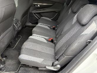 Peugeot 5008 II 1.2I PURETECH 12V picture 7