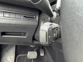 Peugeot 5008 II 1.2I PURETECH 12V picture 17