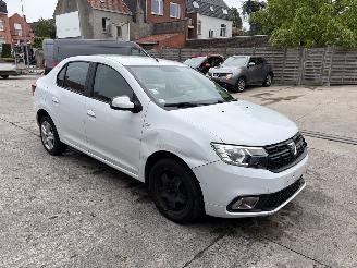 Vaurioauto  passenger cars Dacia Logan II 0.9 TCE 90 2017/11