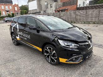 krockskadad bil auto Renault Grand-scenic 1.7 BLUE DCI - 16V TURBO 2020/2