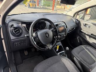 Renault Captur 1 PHASE 1 1.5 DCI - 8V TURBO picture 3